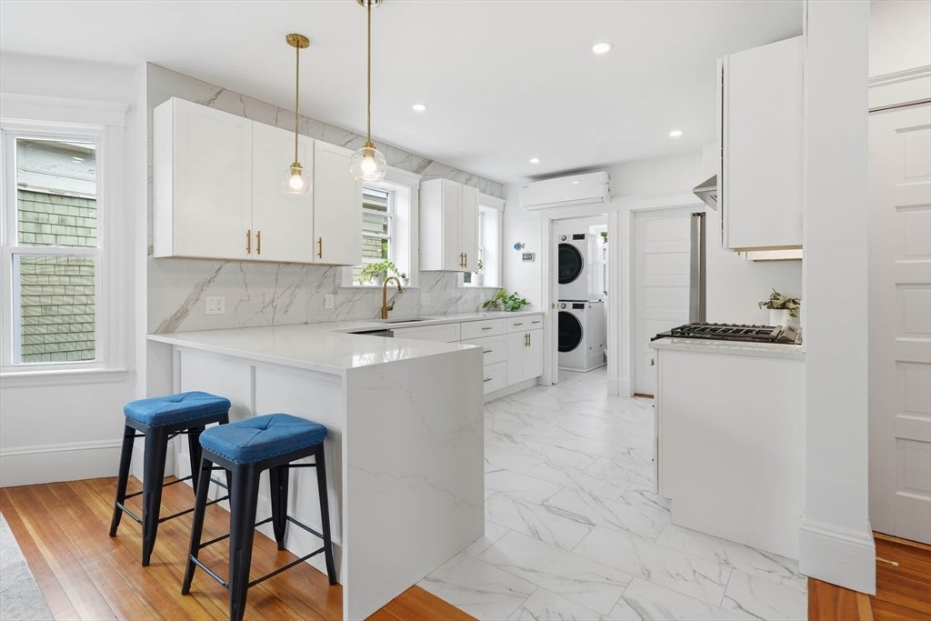 29-31 Cushing St 3, Cambridge MA 02138