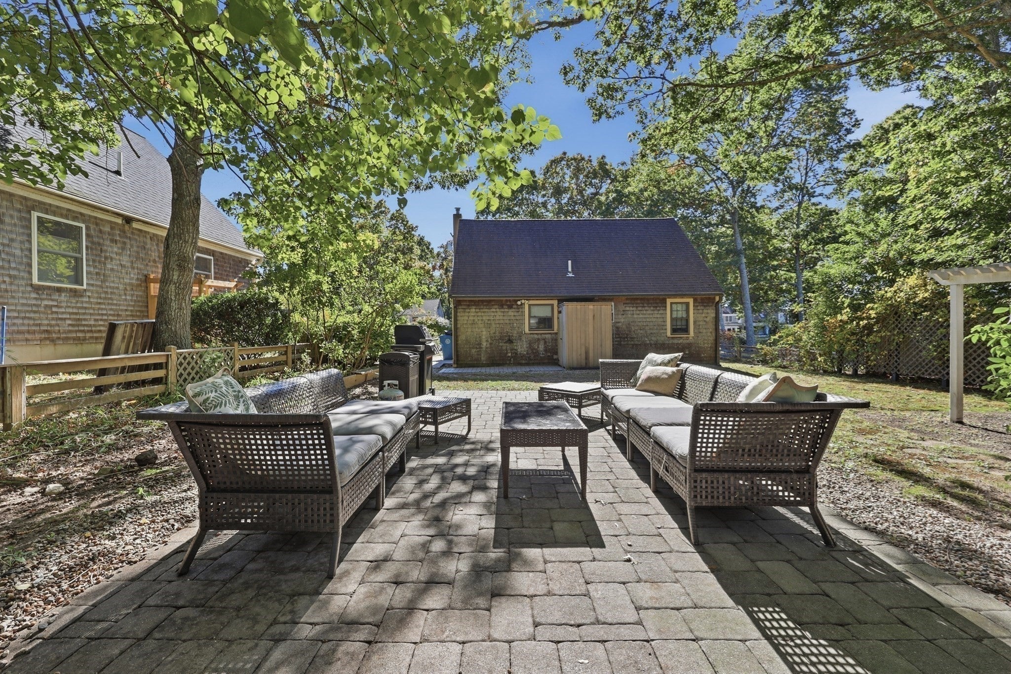 12 Avalon Dr