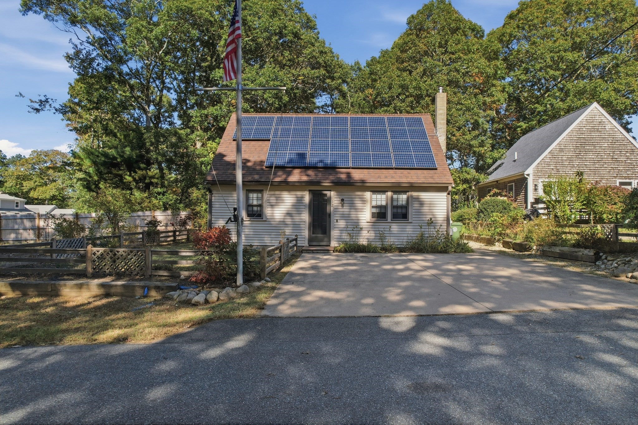 Photo of 12 Avalon Dr, Falmouth, MA