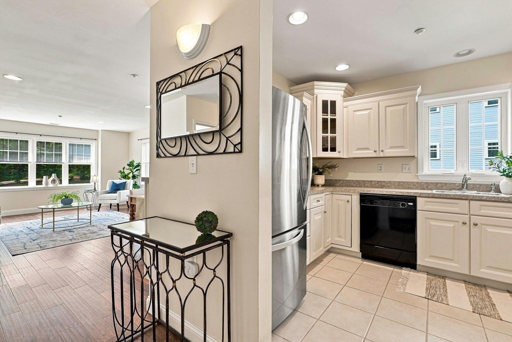 2201 Briarwood Village #2201, Clinton, MA Photo #6