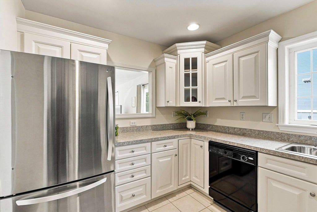 2201 Briarwood Village #2201, Clinton, MA Photo #8