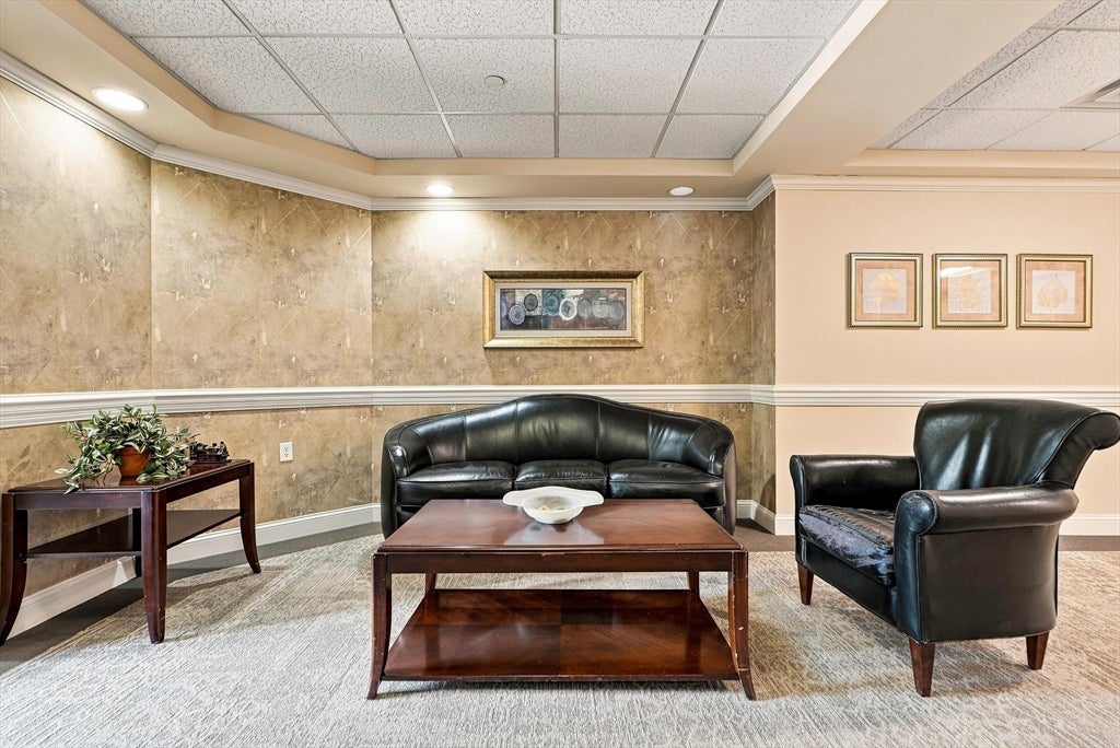 2201 Briarwood Village 2201