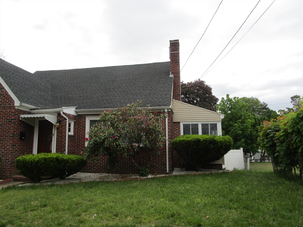 10 Stevens Ave