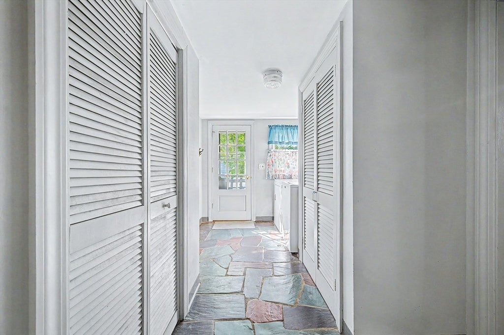 201 Stone St