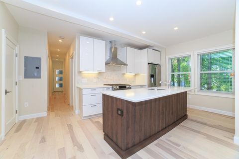 Photo of 189 I Street #1, Boston, MA 02127 (MLS # 73503754)