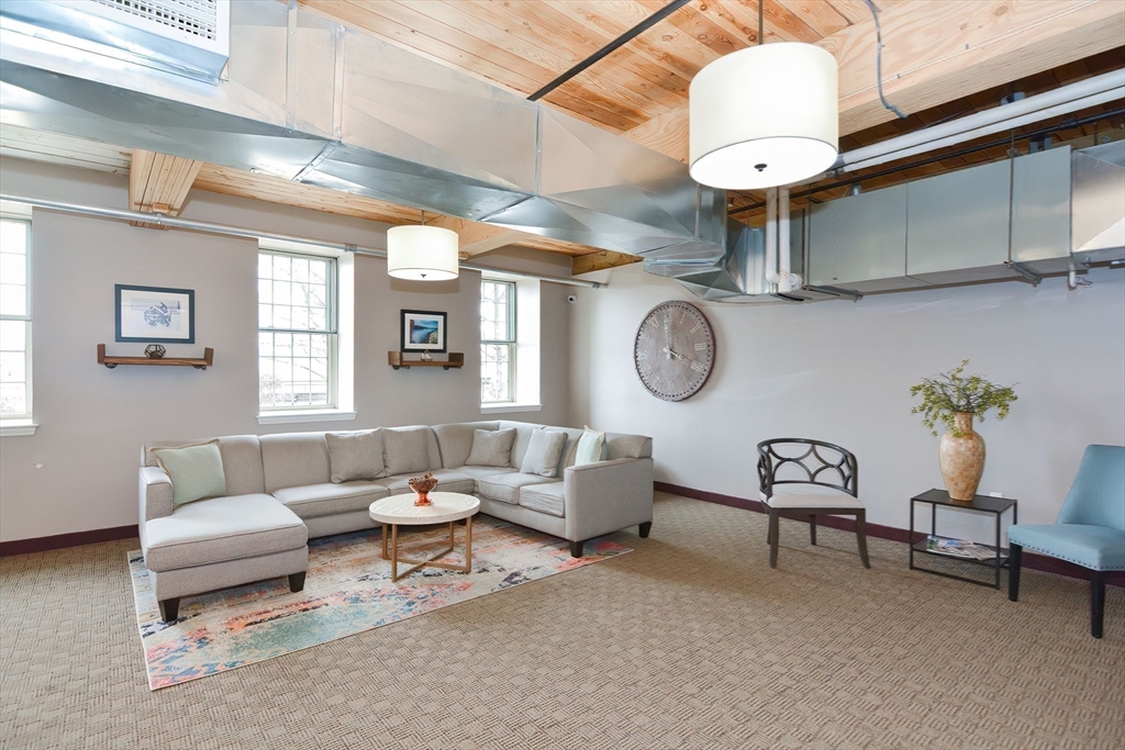 52 Lawrence Drive 312