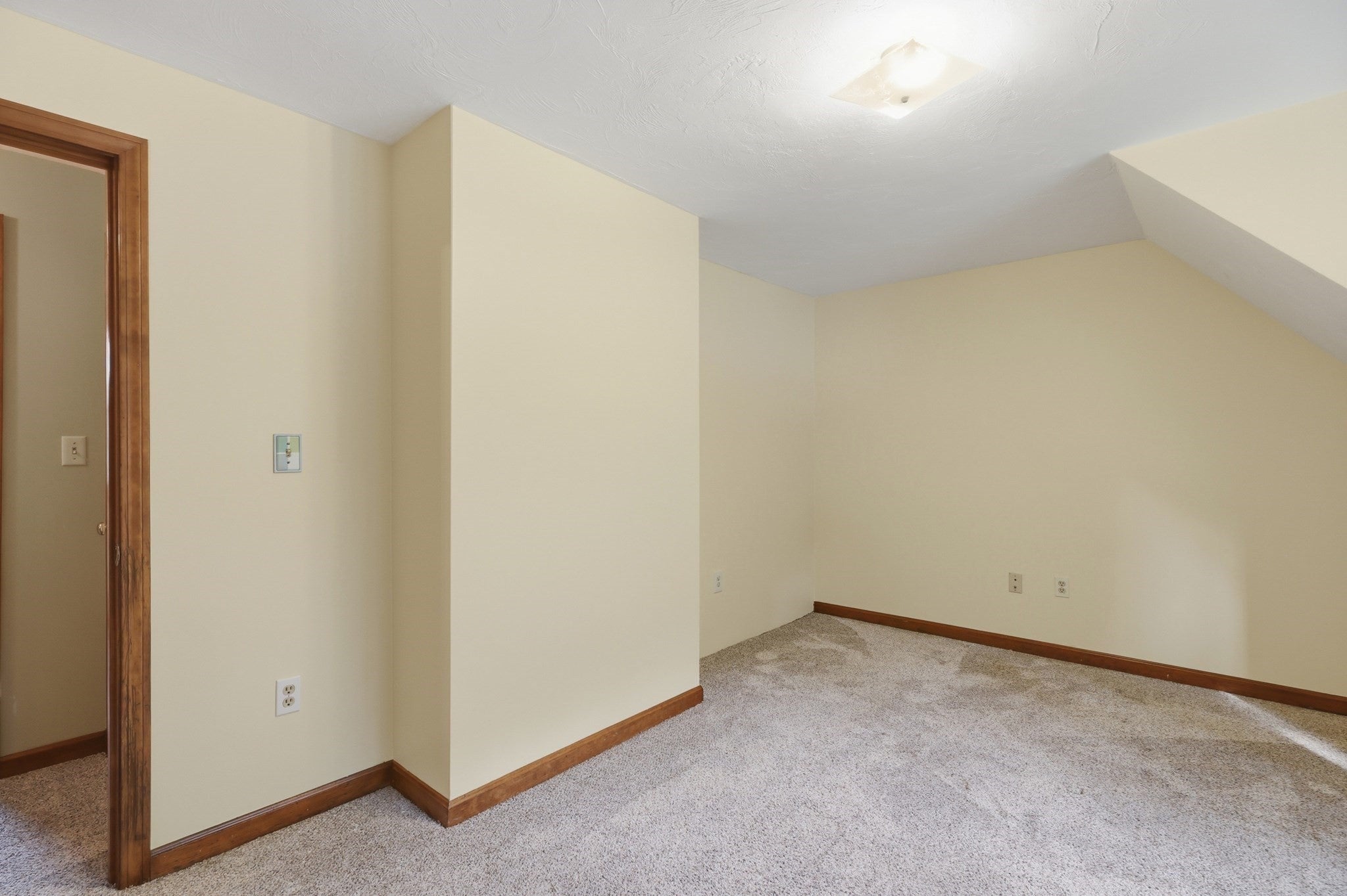 63 Jamestown Road, Leominster, MA Photo #25