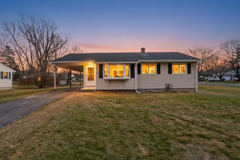 2 Pearl St Ext Enfield CT 06082