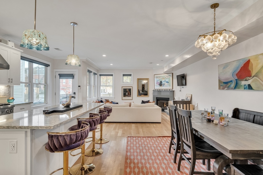 603 E. 6th St 1
