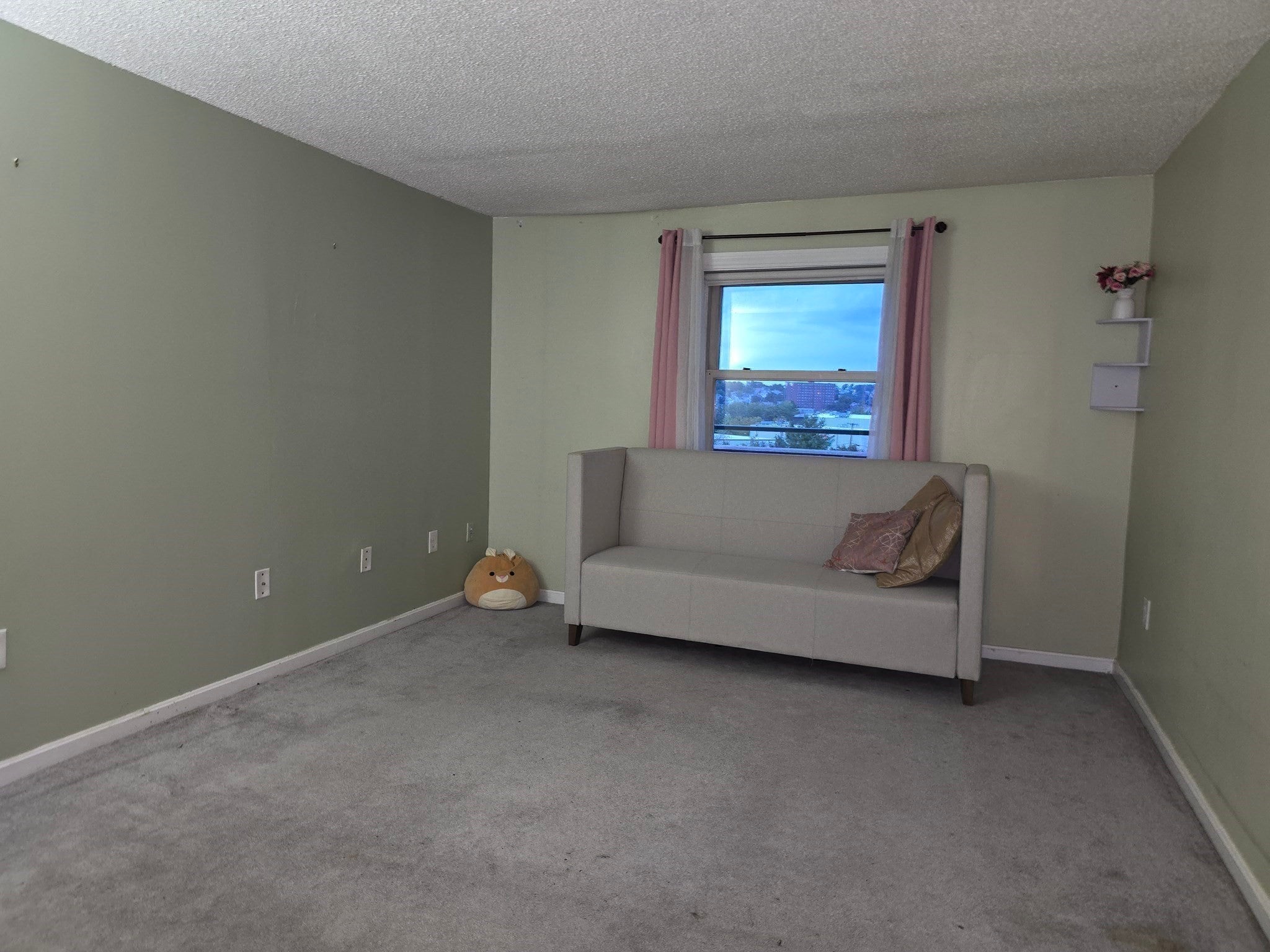 165 Cottage St 611