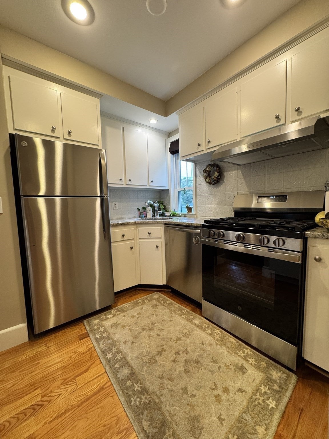 27 Dayton St, Lowell, MA, 27 Dayton St, Lowell, MA Photo #19