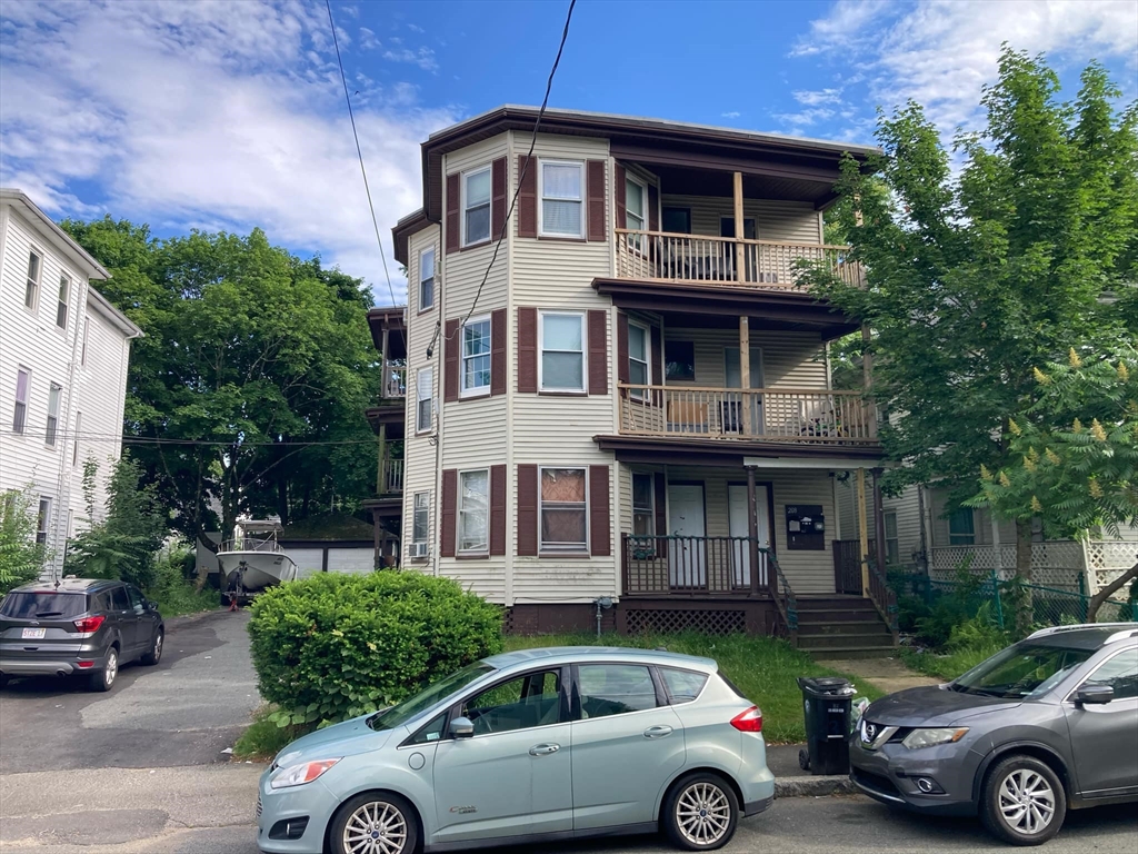 208 Winthrop St