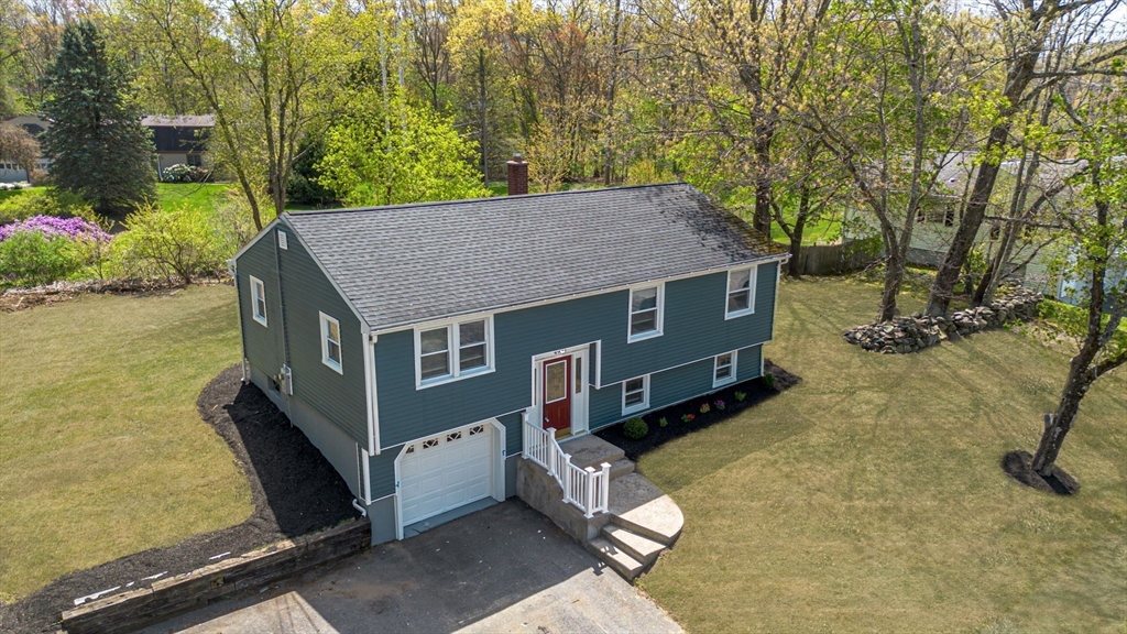 49 Robin Road