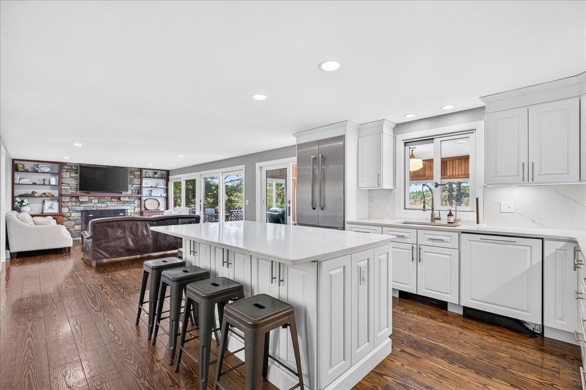 211 Herring Pond Rd, Plymouth, MA Photo #17