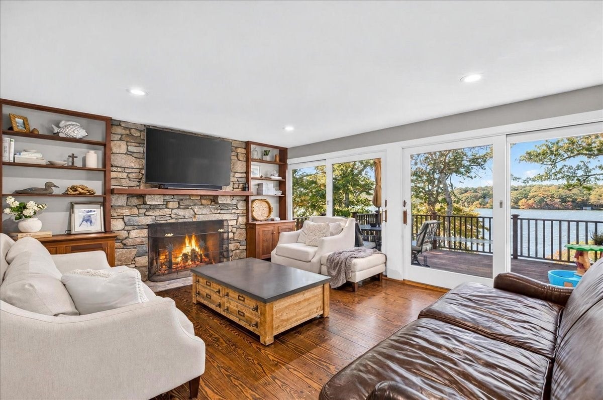 211 Herring Pond Rd, Plymouth, MA Photo #11