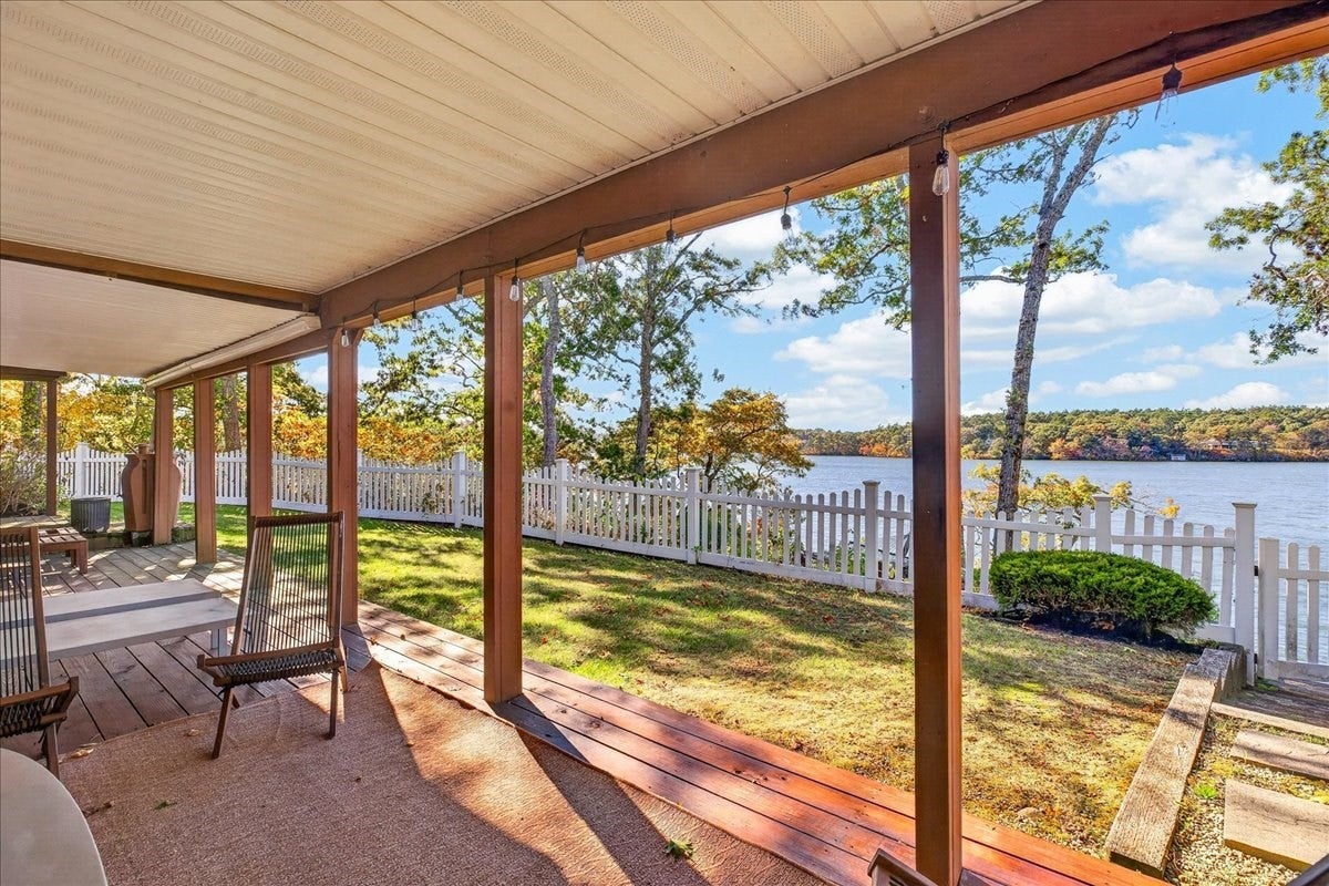211 Herring Pond Rd
