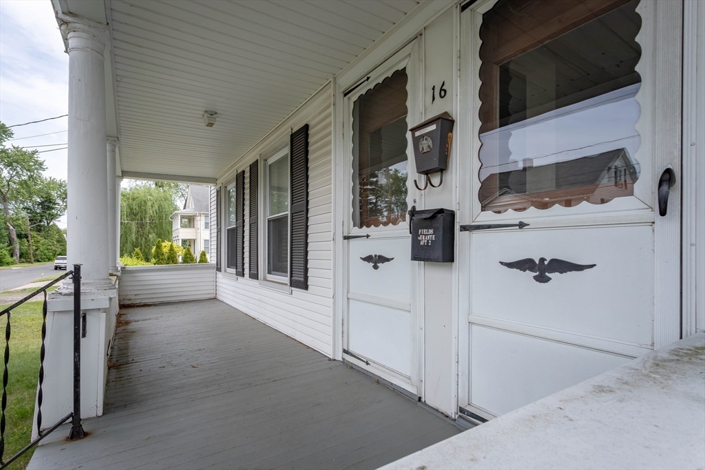 16 Miller St