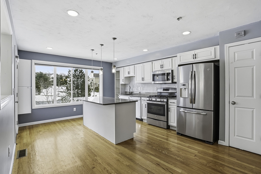 431 America Blvd 64D