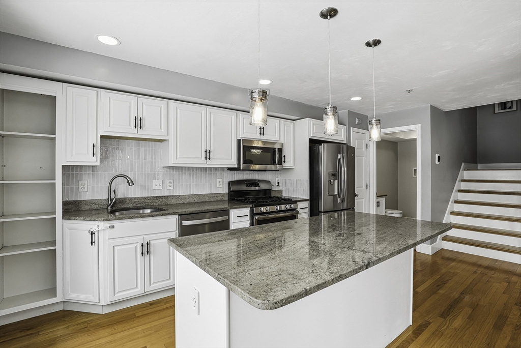 431 America Blvd 64D