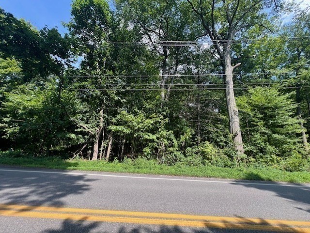 585 Leominster Rd