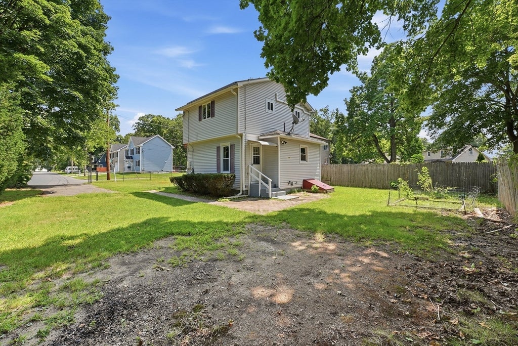 128 Newfield Rd, Springfield, MA, 128 Newfield Rd, Springfield, MA Photo #29