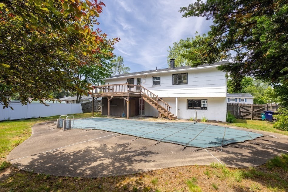 30 Leighton Rd