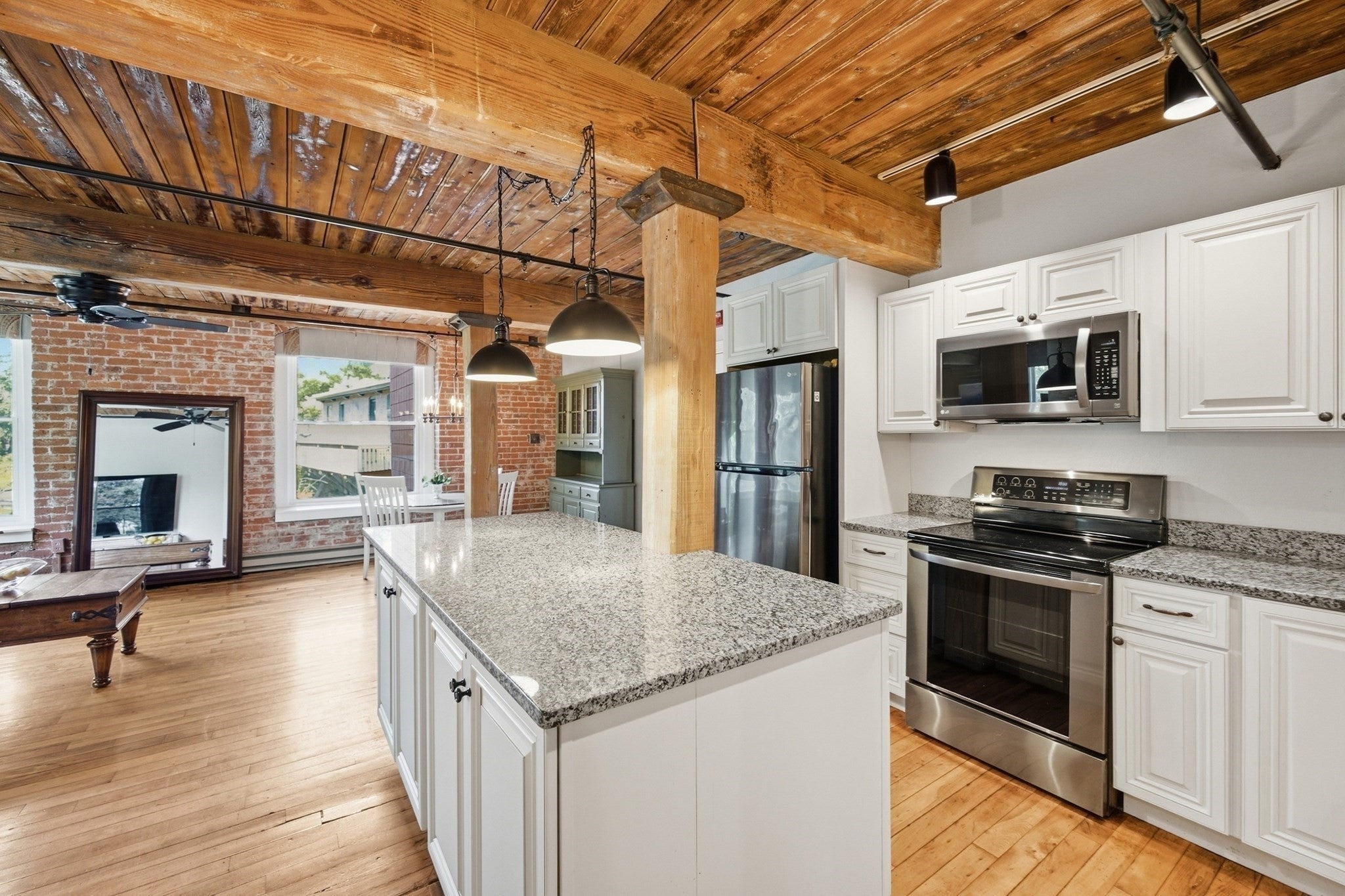 14 Sanford St #5, Medway, MA, 14 Sanford St #5, Medway, MA Photo #3