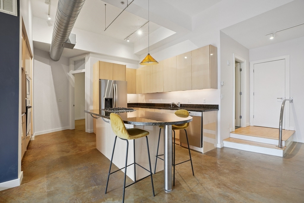 1200 Washington St 416