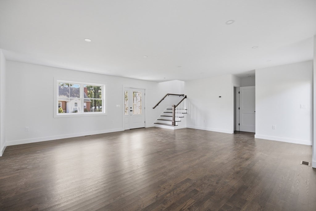 61 Mcalee Ave, Framingham, MA, 61 Mcalee Ave, Framingham, MA Photo #9