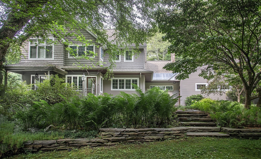 25 Hawthorne Ter