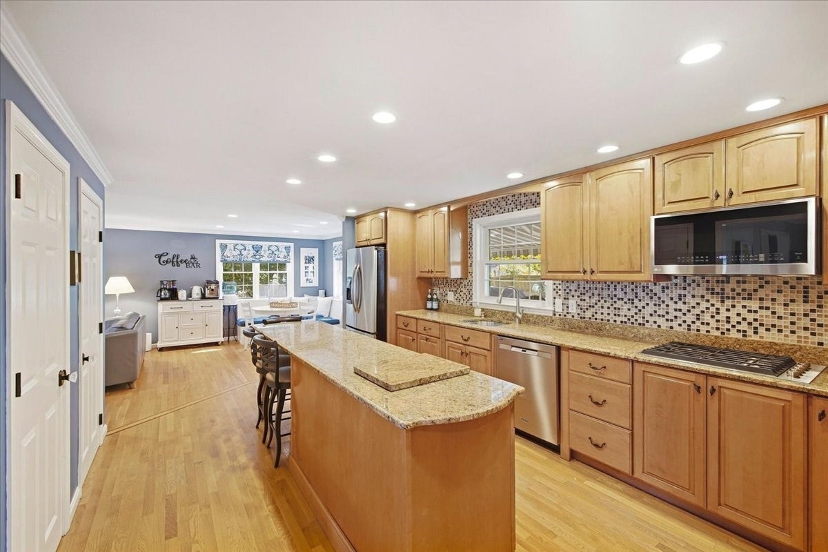 10 Meier Farm, Whitman, MA Photo #8