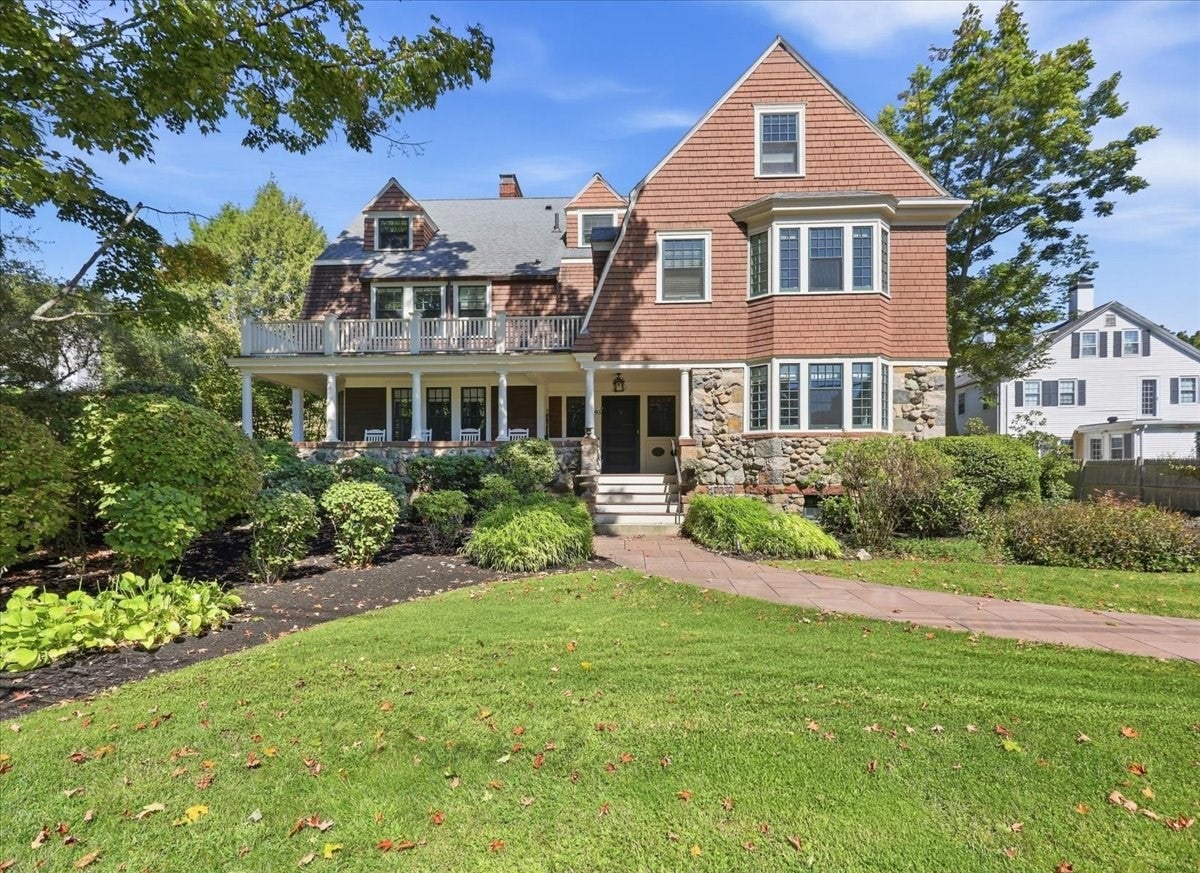 Photo of 93 Village Ave, Dedham, MA