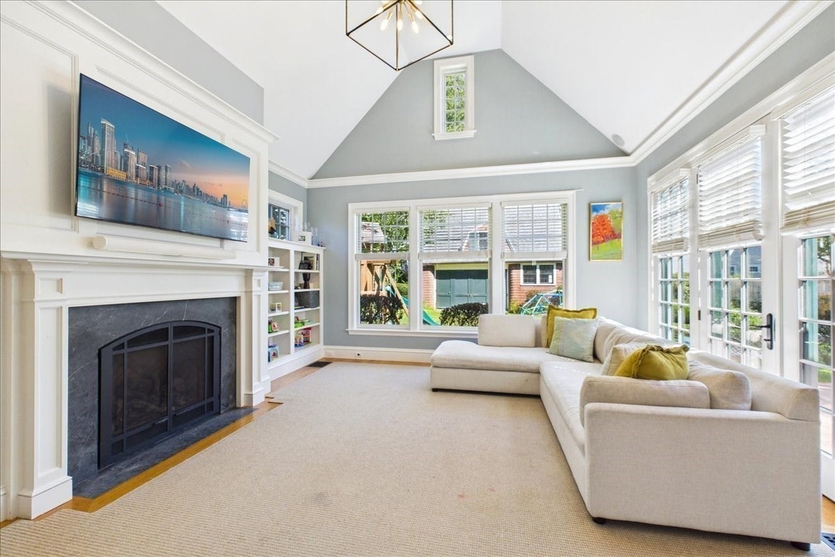 93 Village Ave, Dedham, MA Photo #18