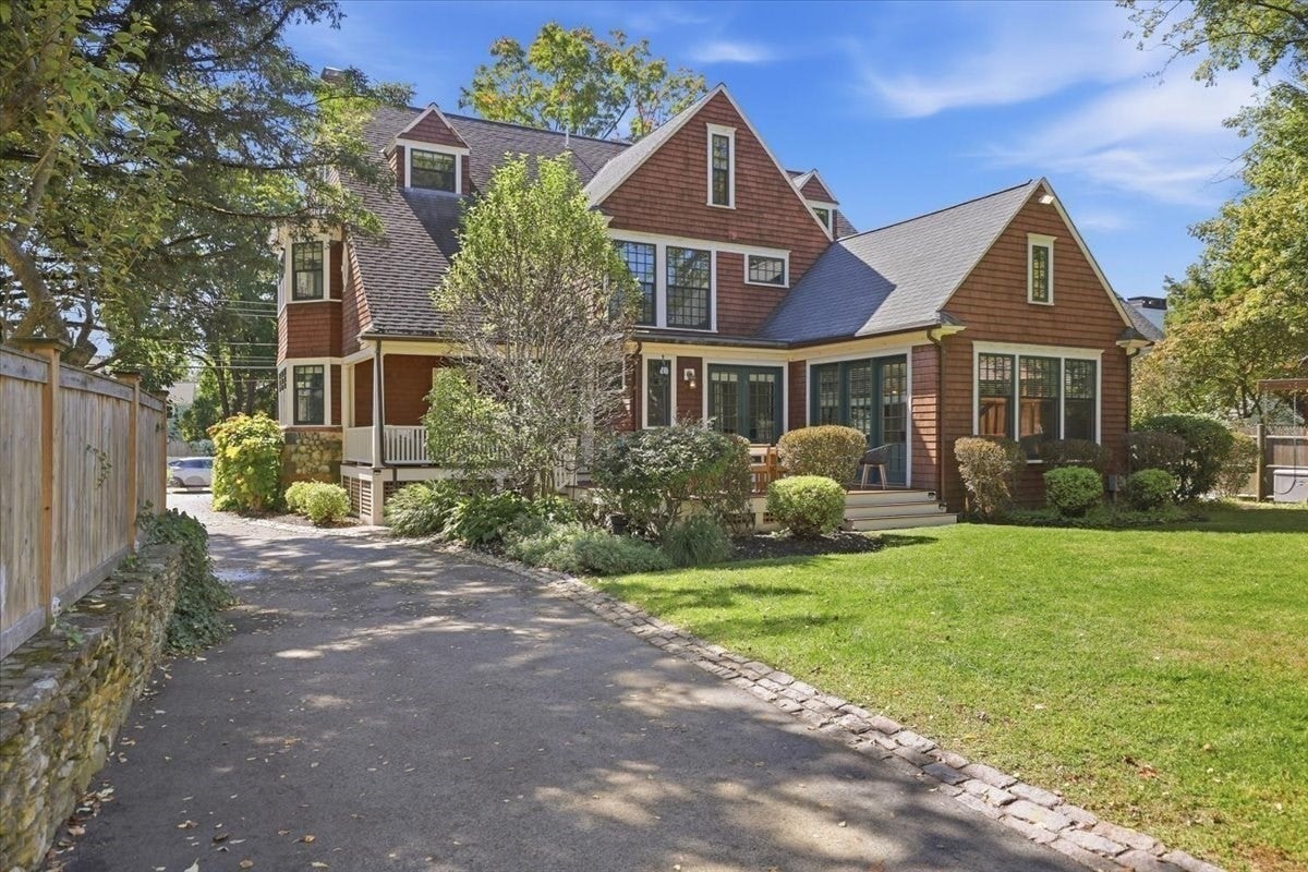 93 Village Ave, Dedham, MA Photo #35