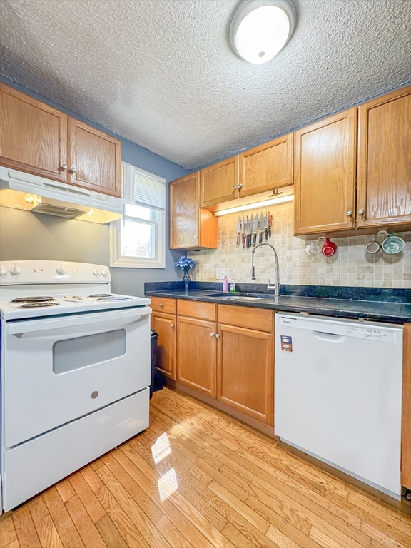 9 Acadia Kimball Rd #9, Amesbury, MA Photo #17