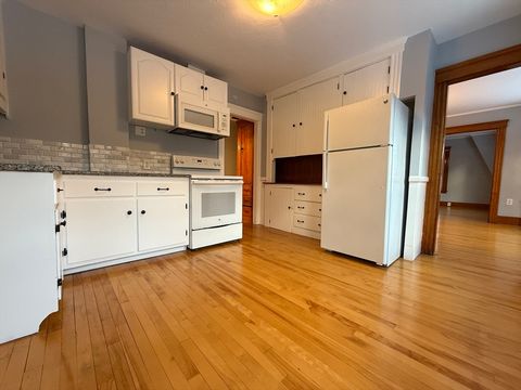 Photo of 58 Oxford St N St #2, Auburn, MA 01501 (MLS # 73465093)