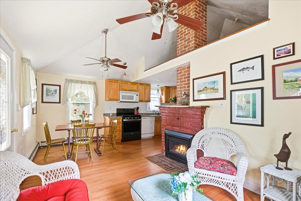 26 Hillside Ave
