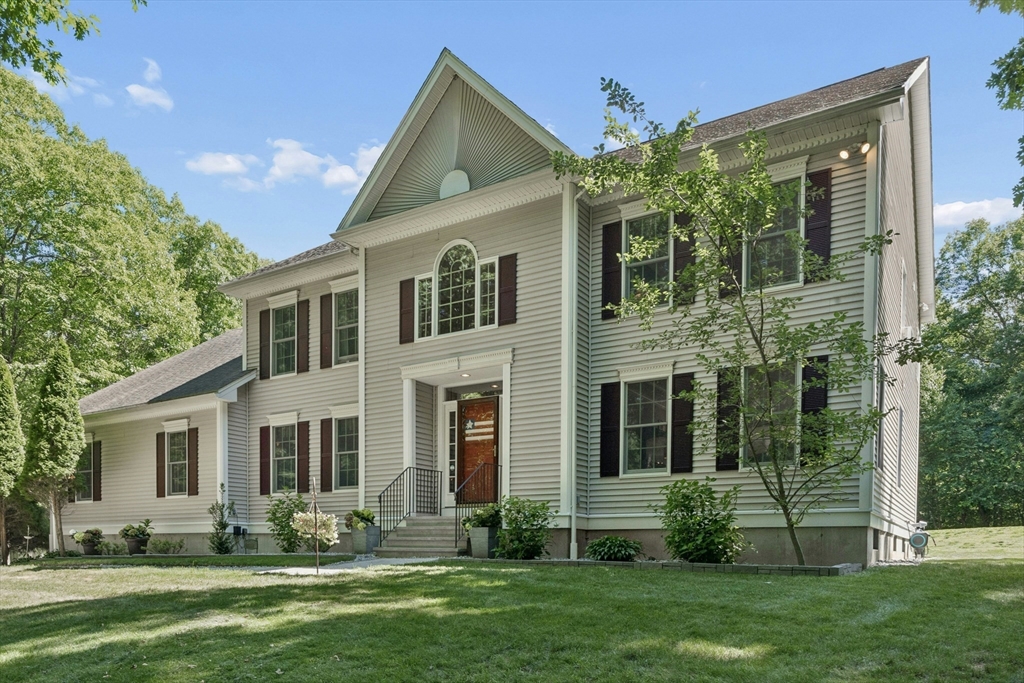 203 Maple St