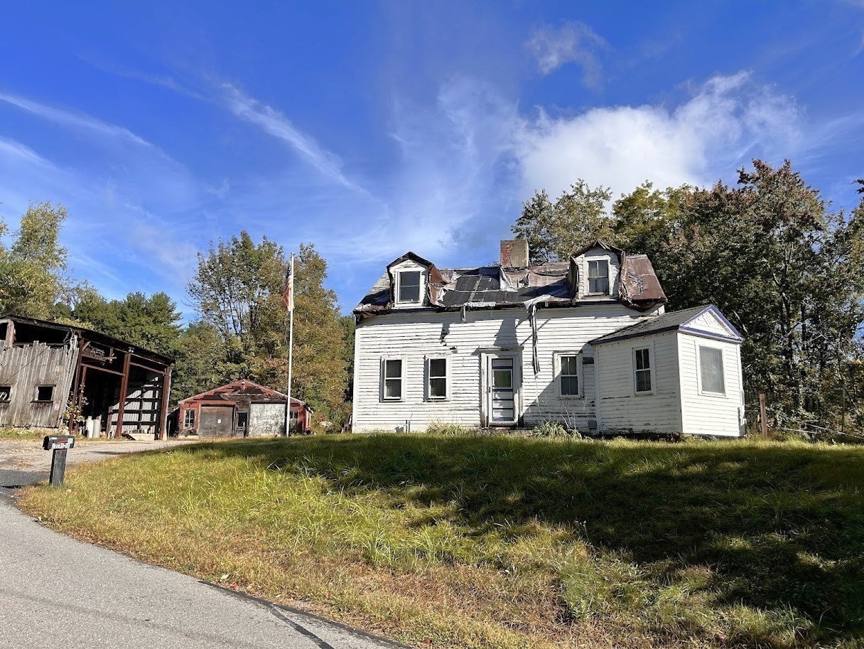 39 Lucas Road