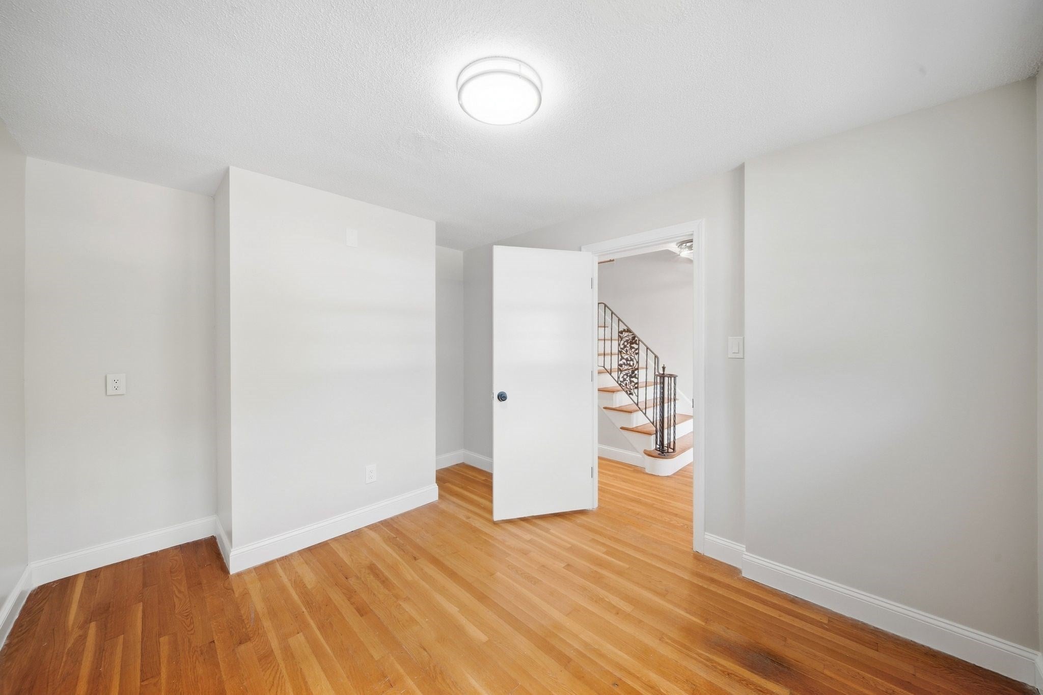 15 Maplewood Rd, Tewksbury, MA, 15 Maplewood Rd, Tewksbury, MA Photo #16