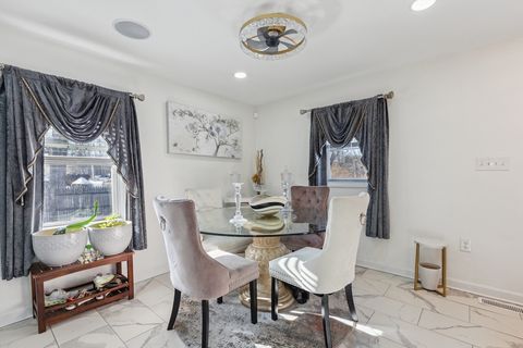 105 Cross St Randolph MA 02368