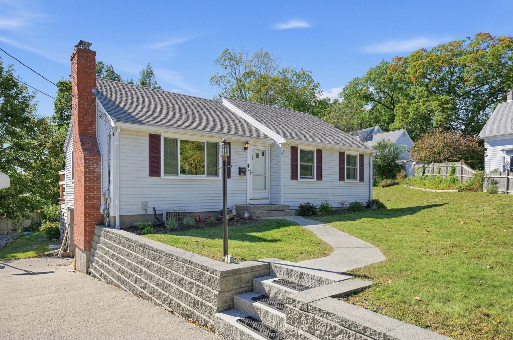 129 Norton St