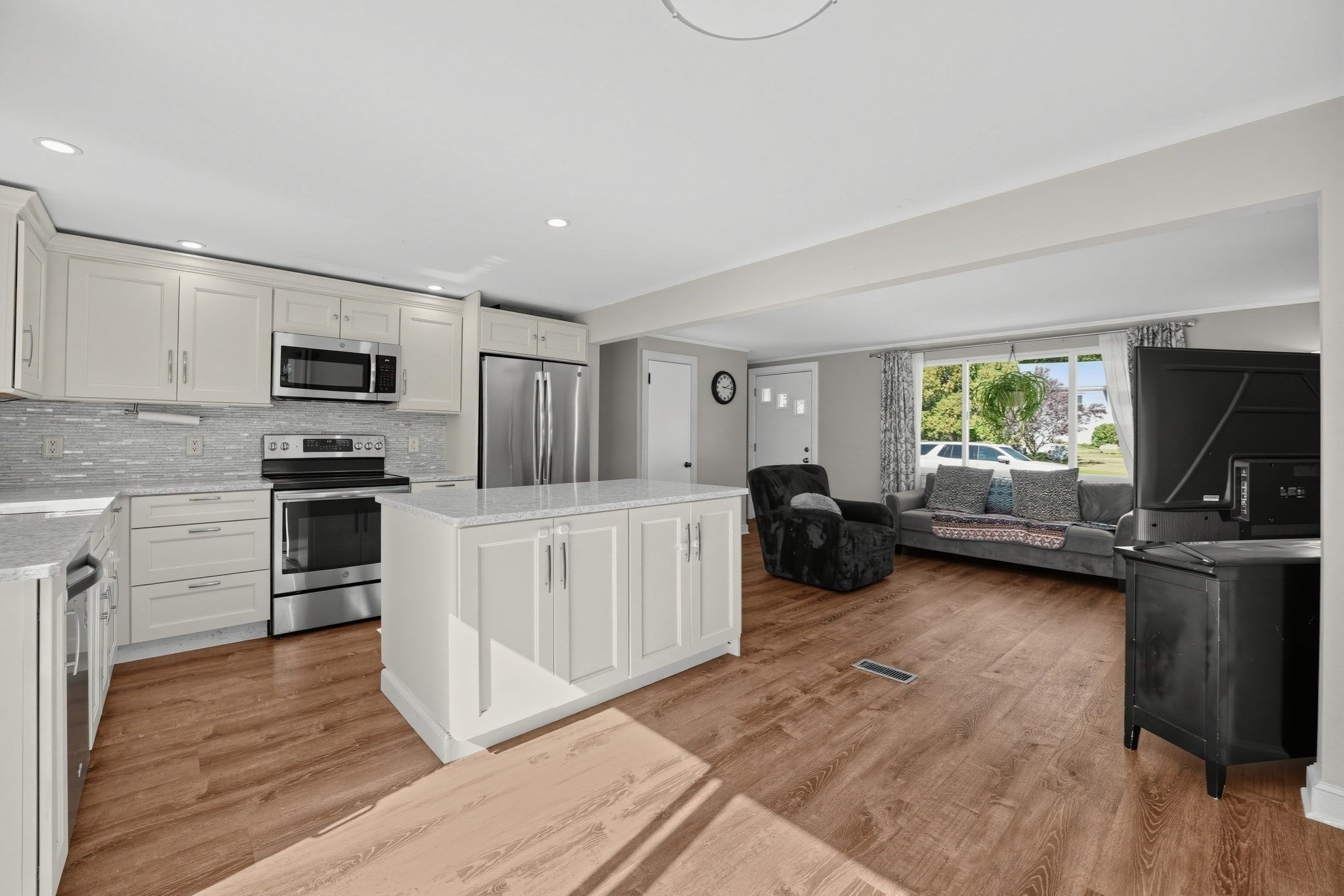 129 Norton St, Weymouth, MA, 129 Norton St, Weymouth, MA Photo #11