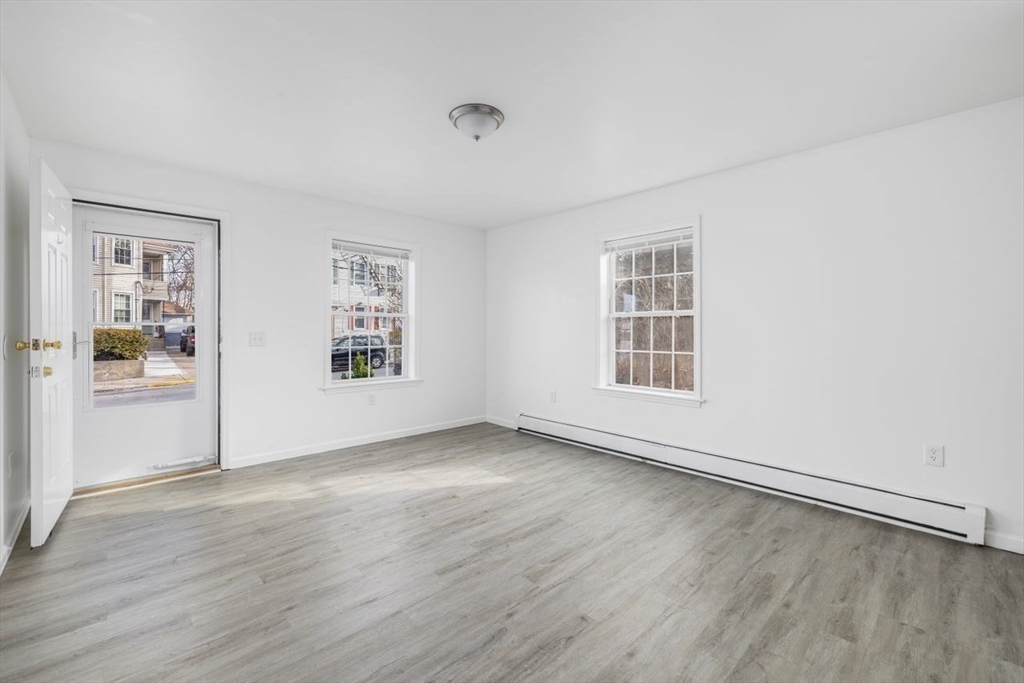 38 Brook St 1
