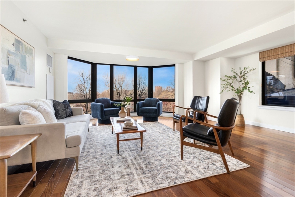 165 Tremont 601