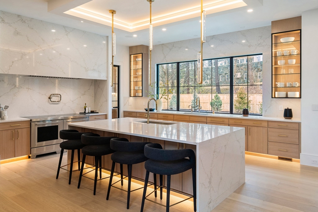 1301 Commonwealth Ave