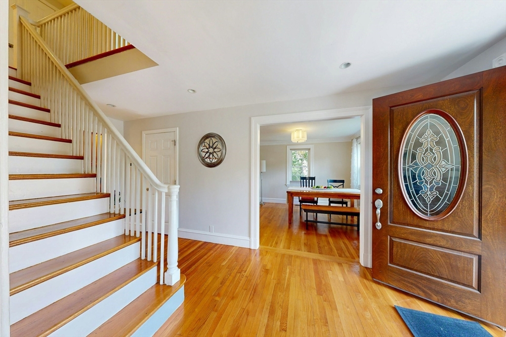 25 Allen Ave