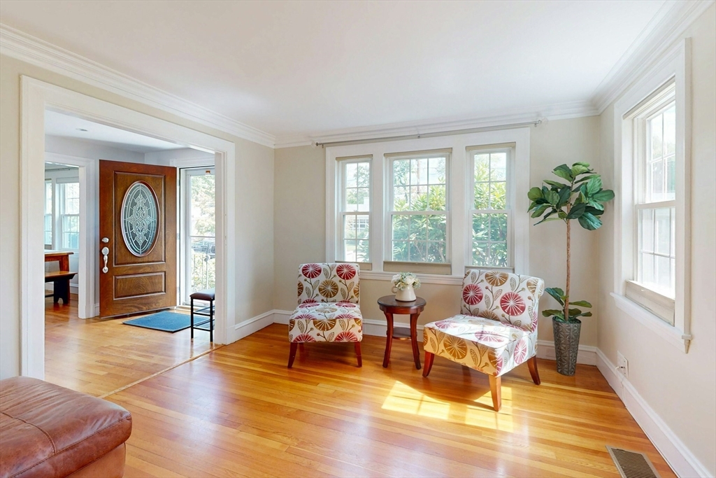25 Allen Ave