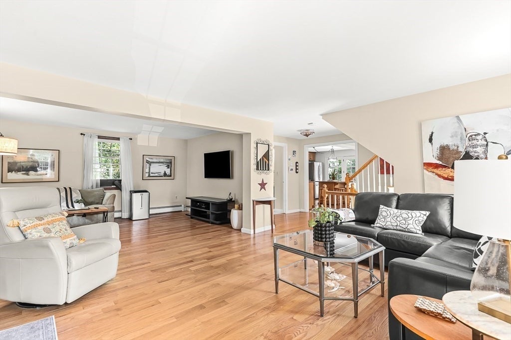 84 Derby St