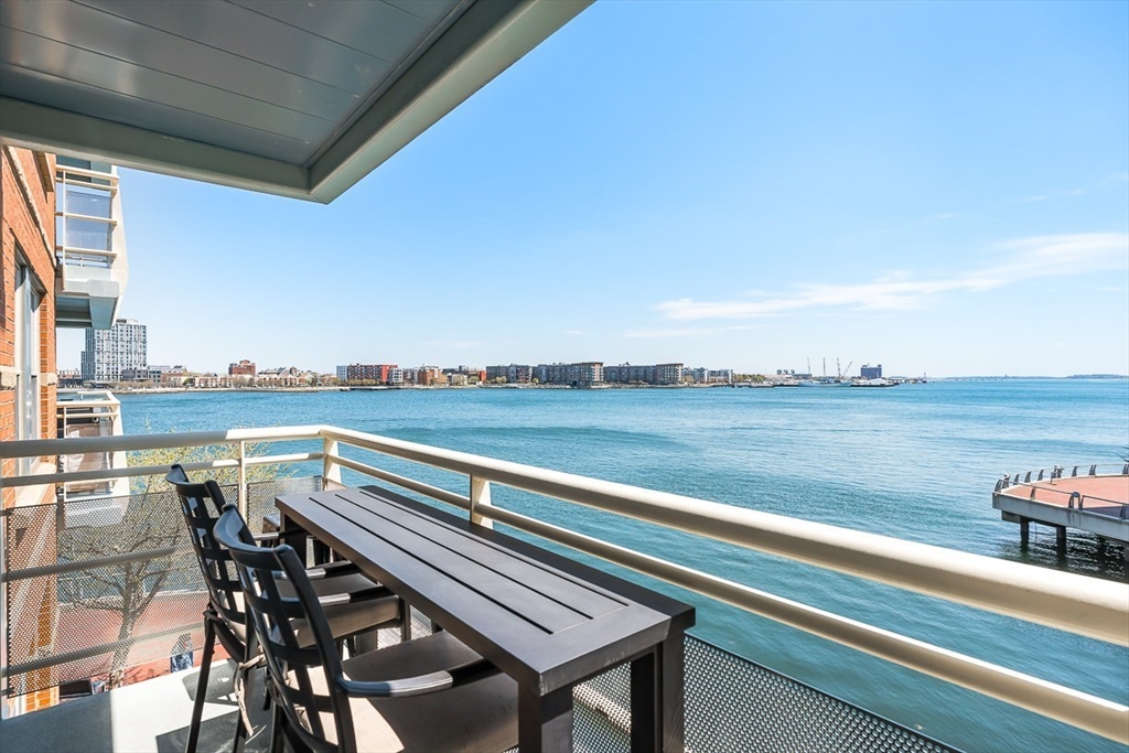 3 Battery Wharf 3310
